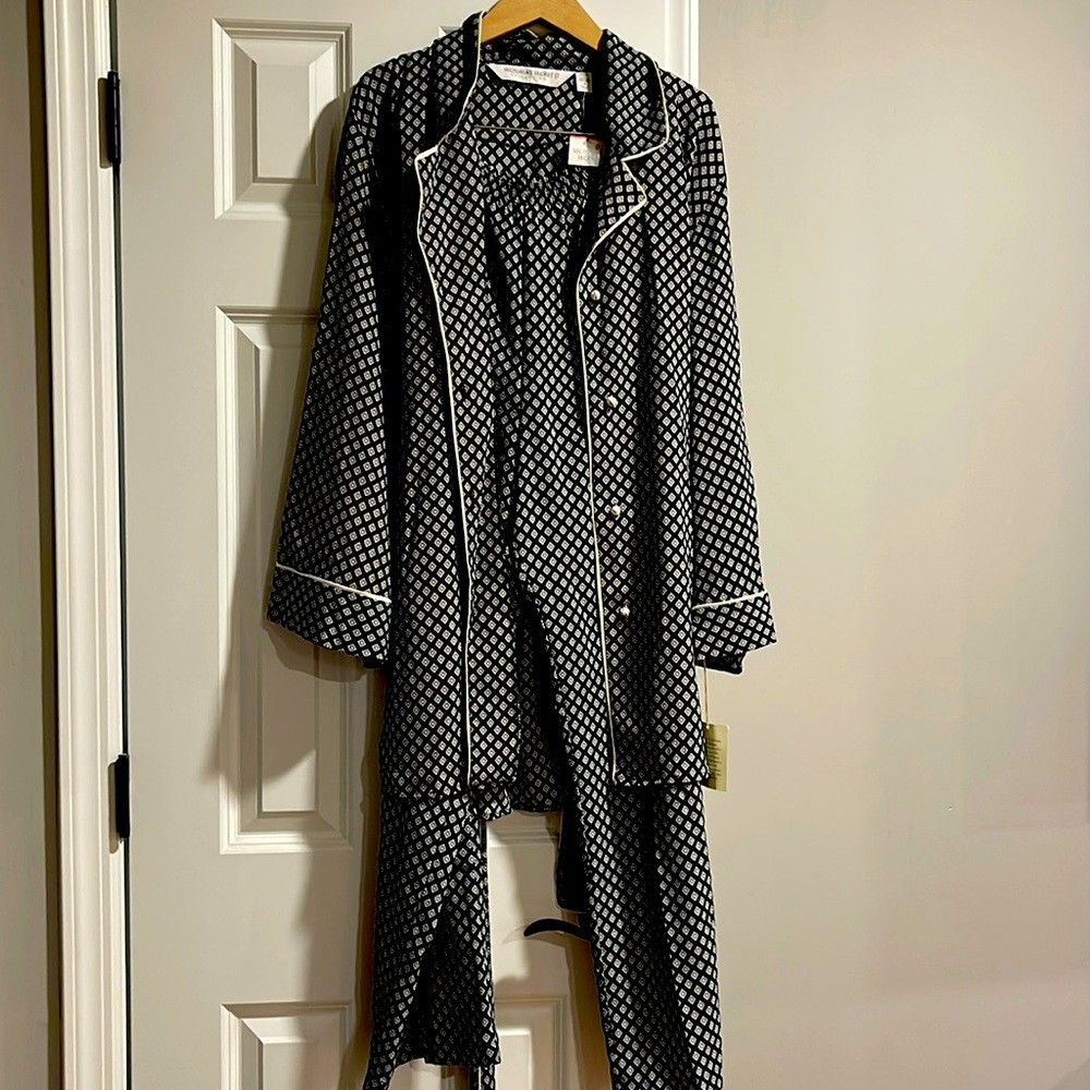 Victoria’s Secret PJ set